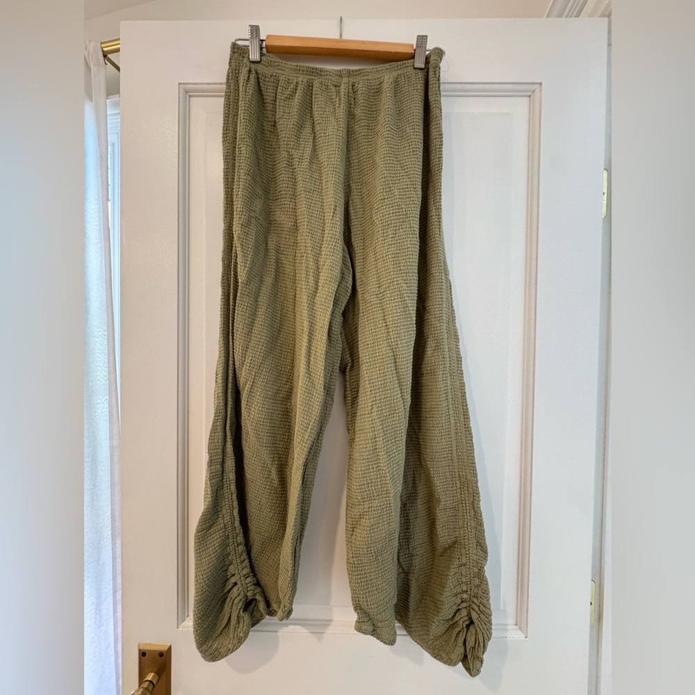 CUT LOOSE Wide Leg Flowy Women’s Waffle Pants